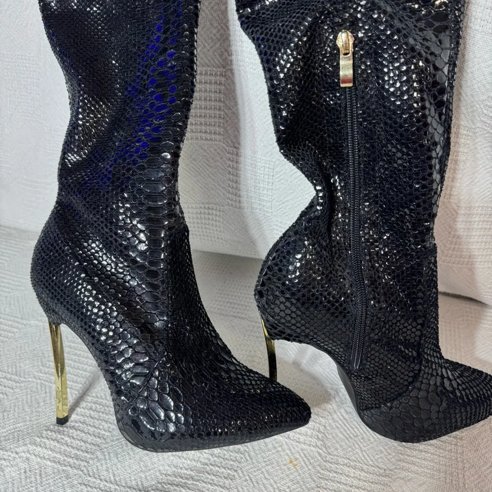 Rumbidzo Thigh High Rare Faux Snakeskin Pointed Toe Stilettos‎ Stretchy Boots 8